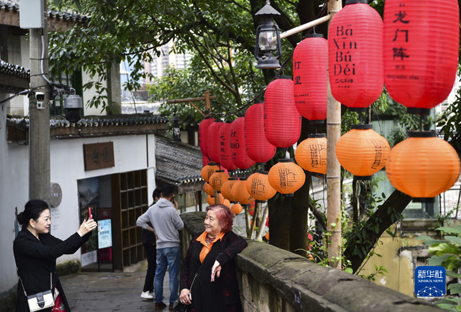 重庆山城巷受青睐