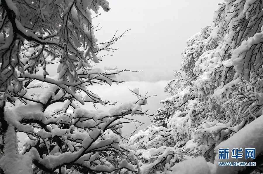 平顶山鲁山：尧山雪景美如画