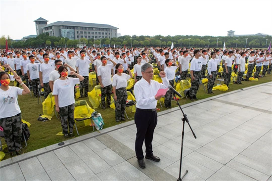 别样思政课彰显使命担当 东南大学2021年开学典礼举行_fororder_图片10