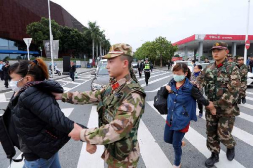 公安部打击粤港边界偷渡 查获2943名非法入境人员