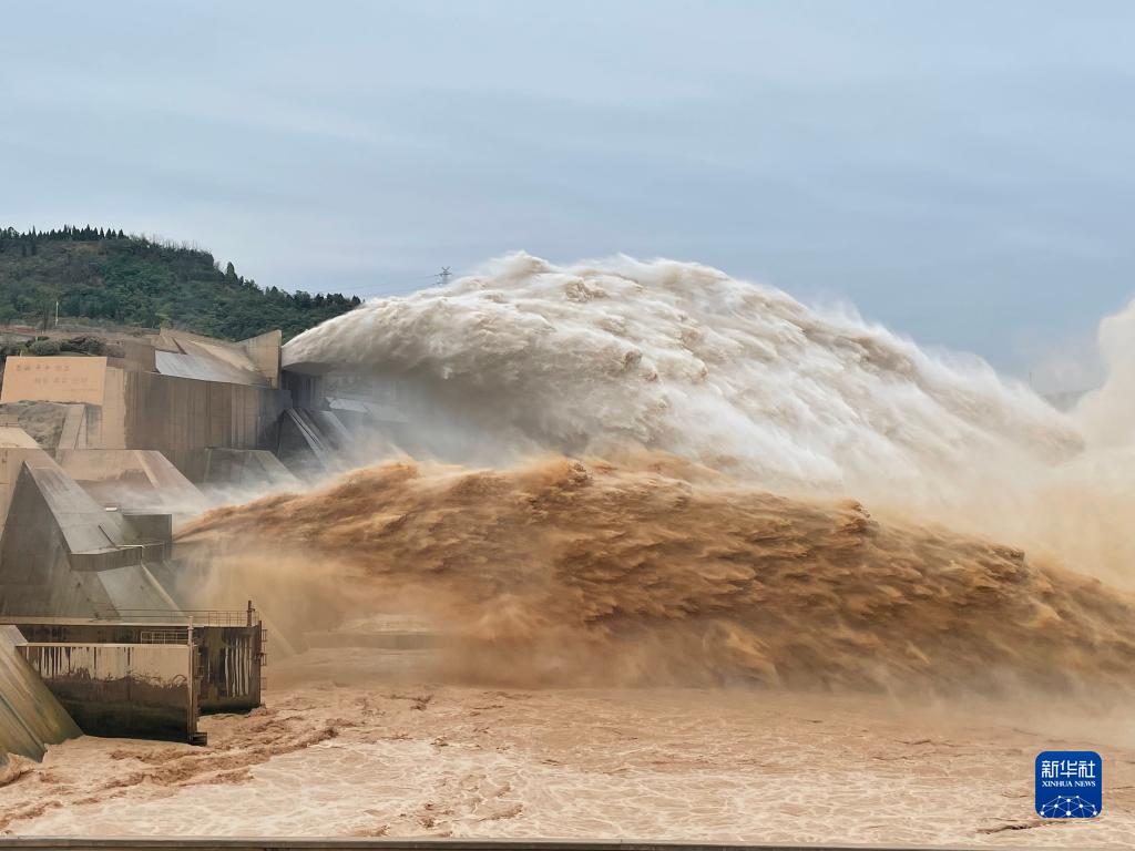 应对秋汛 黄河小浪底水库持续高水位运行