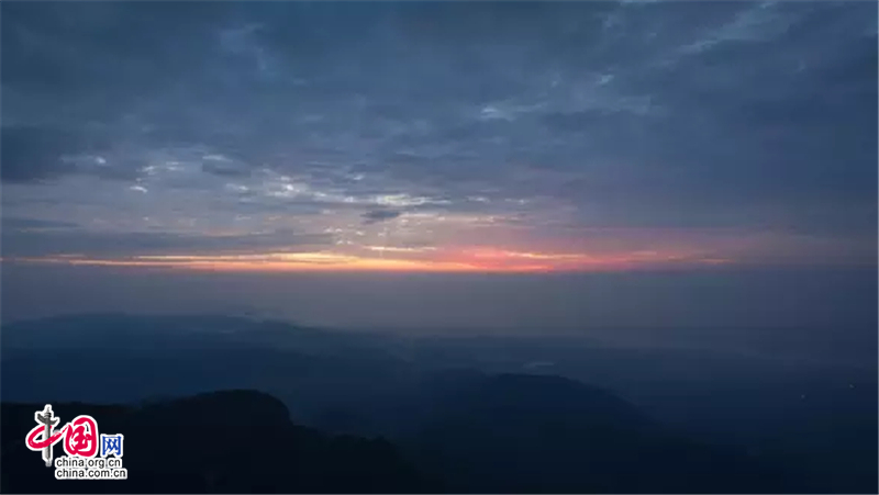 初冬的日出有多美 峨眉山最全日出攻略出炉