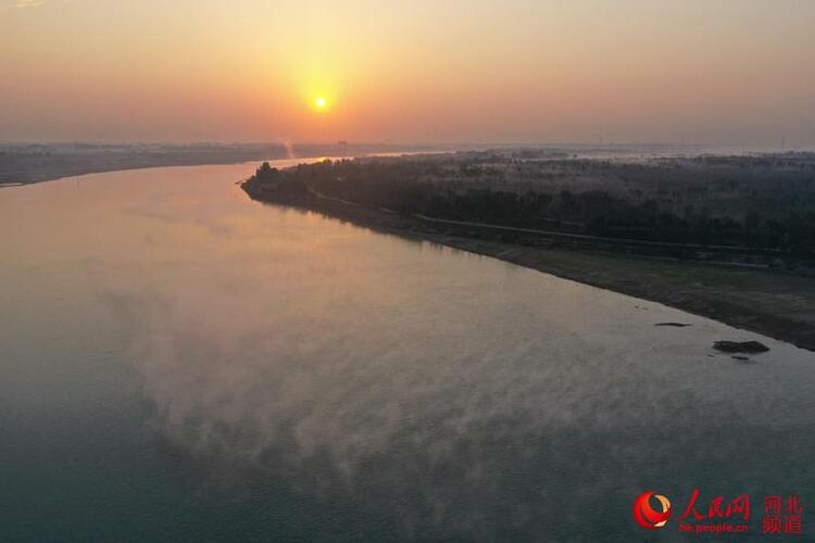 河北灵寿：秋日滹沱河美景如画