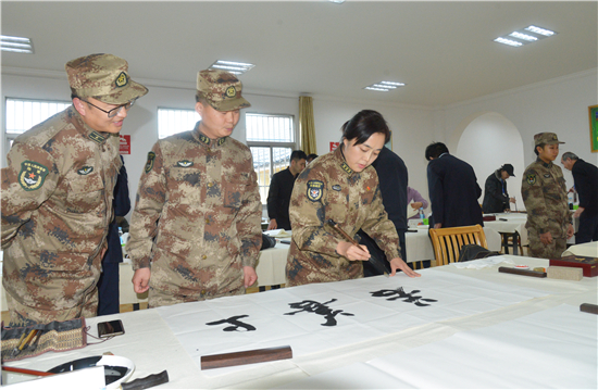 江苏省退役军人事务厅省文联组织书画家进军营活动_fororder_微信图片_20211110095518