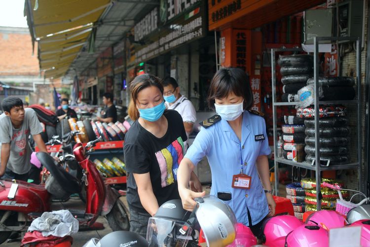 南宁市市场监管局发布头盔销售价格提醒告诫书 加大对头盔价格监管力度