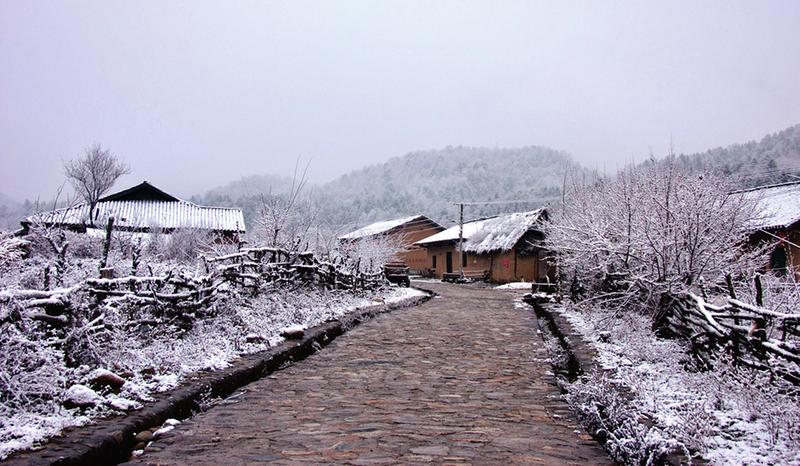 【头条】冷空气来袭 陕西全省多地现雨雪 这两天西安最低温1~3℃