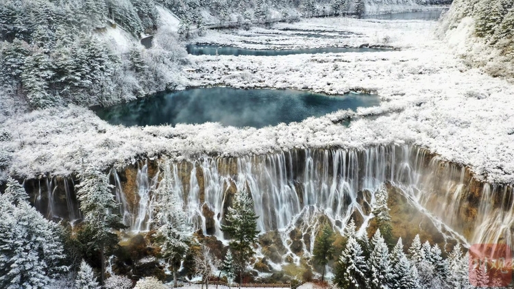 （中首）左手雪景，右手彩林，与初冬的九寨沟开启时空浪漫之旅！