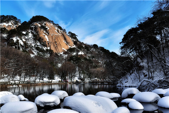 鞍山千山景区雪后开放  防疫仍是第一位_fororder_雪掩千山画风袭人（网友提供图片）