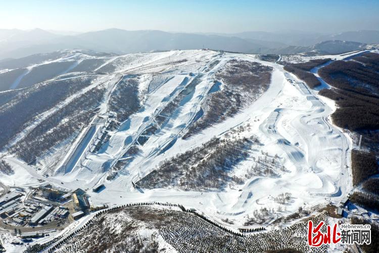 河北张家口：云顶滑雪公园精心准备迎测试赛