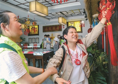 （公益图文 三吴大地徐州 移动版）徐州市红十字总会“开心来帮盲”组织参观学习活动