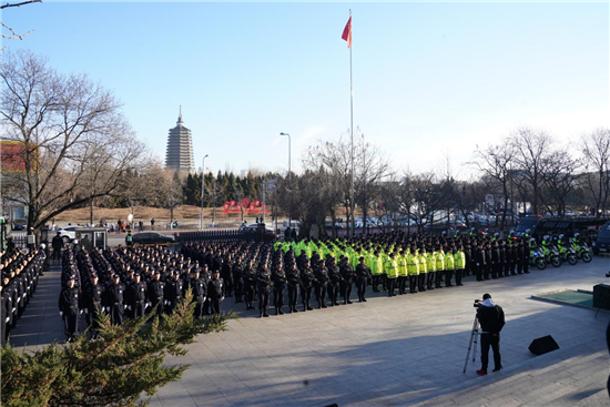 白天见警察 晚上见警灯 辽宁锦州“雷霆行动” 构筑平安和谐社会环境_fororder_图片1