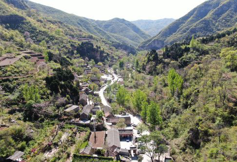 【B】鹤壁市淇县黄洞乡纣王殿村：昔日纣王演兵处 今成旅游胜景地