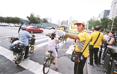 北京向六大领域不文明行为说不 抢座、抛物皆处罚