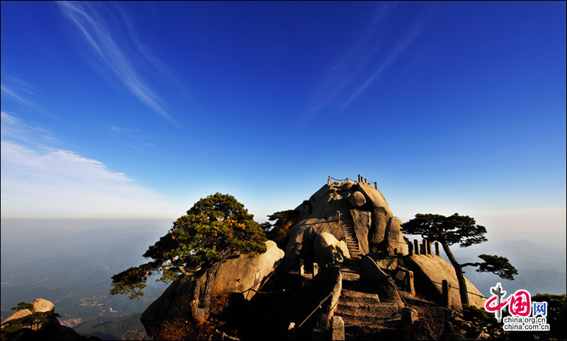 黄山冬游开启 游天都、西海大峡谷进入倒计时