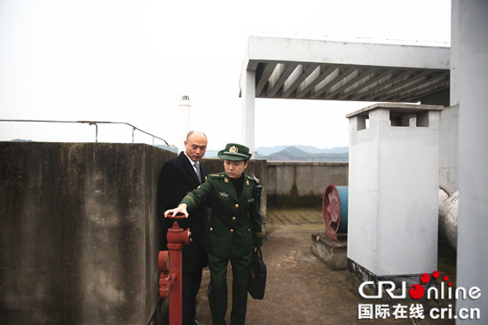 已过审【法制安全】巴南消防开展高层住宅小区消防设施检查