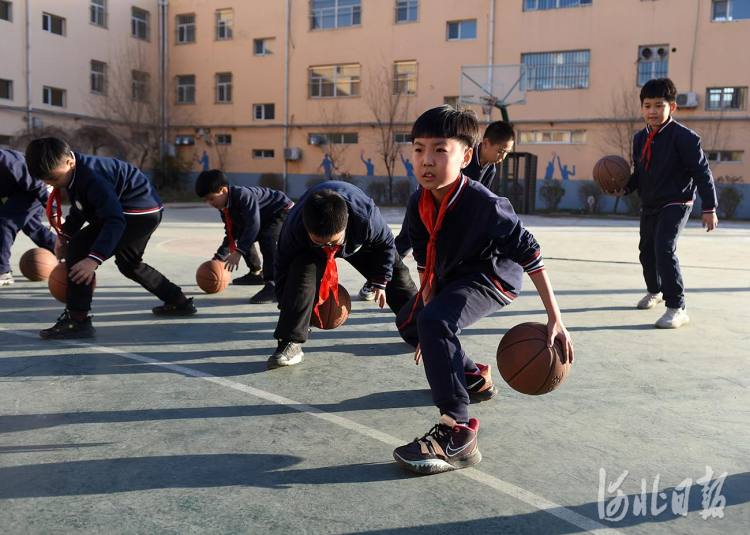 河北霸州：多彩社团上线 课后服务“减负不减质”