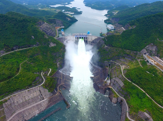 （原创）【2021共舞长江经济带】构皮滩水电站为贵州“通江达海”贡献乌江力量_fororder_8bd0268e277002e61143daa44299a4c