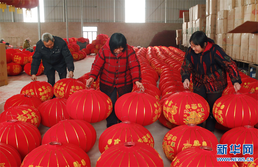 开封尉氏：大红灯笼照亮致富路