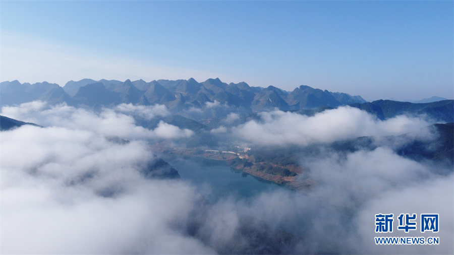 广西大化：看烟波浩渺 山水相伴