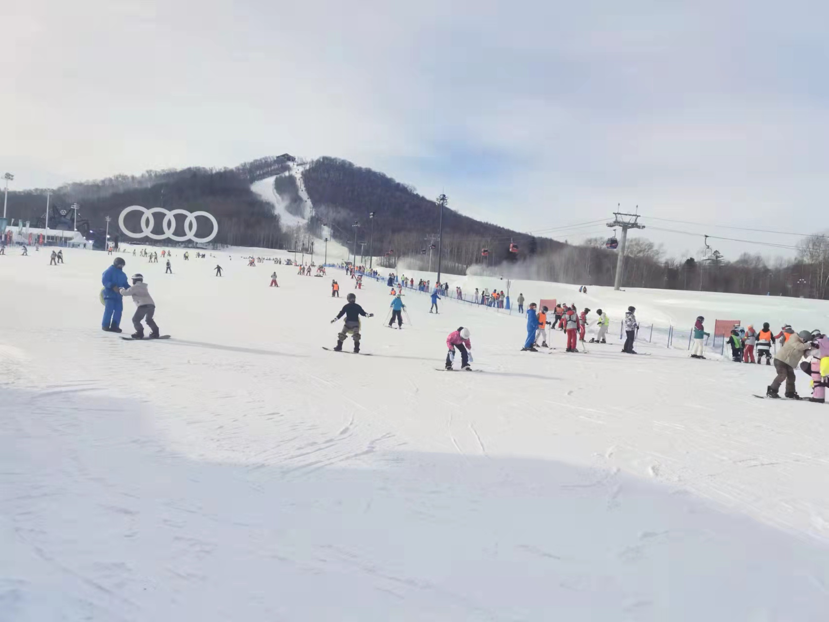 向往的冬天在吉林：缤纷体验“动起来” 冰雪白山“火起来”_fororder_长白山国际度假区