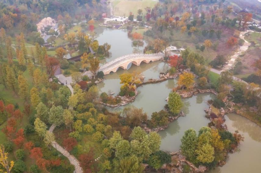 南京江宁牛首山：斑斓时刻 动人风景