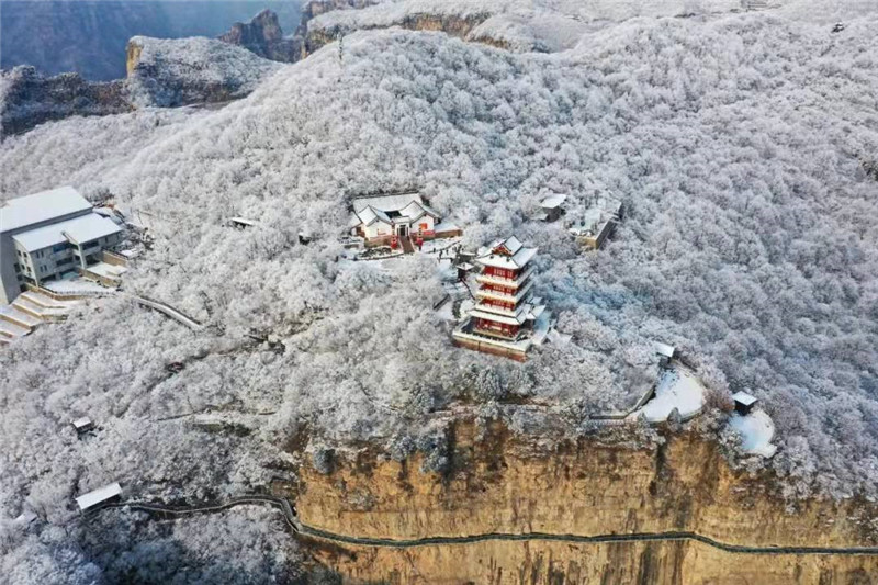 河南云台山景区迎来2022年首场大雪_fororder_微信图片_20220105122503