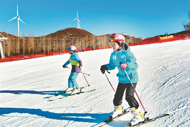 迎冬奥 齐齐哈尔掀起滑雪热