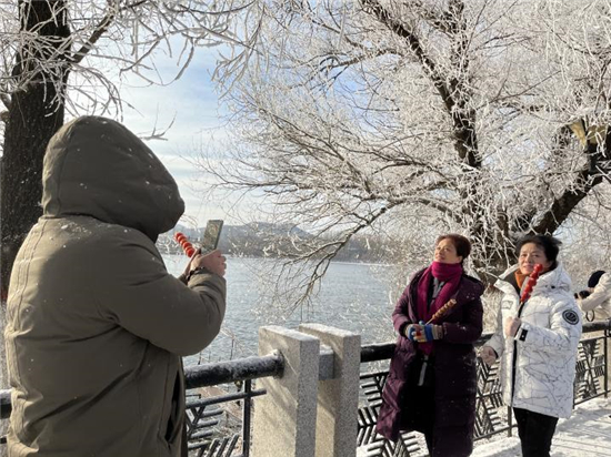 （吉林频道）赏雾凇、滑粉雪 一份来自吉林市的冰雪大礼包_fororder_粉雪1