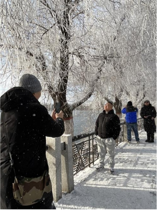 （吉林频道）赏雾凇、滑粉雪 一份来自吉林市的冰雪大礼包_fororder_粉雪2