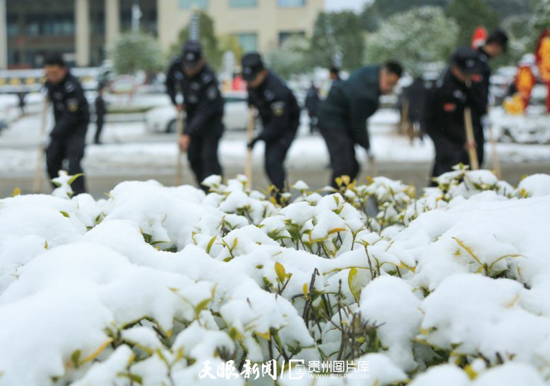 贵州：抗凝保畅 他们在行动