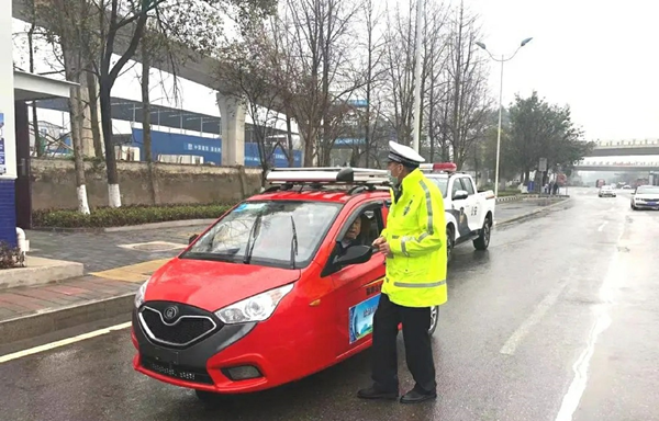 【原创】重庆高新交巡警多措并举开展道路交通安全整治行动_fororder_图片1