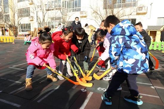 北京市经开区亦庄中心幼儿园举办喜迎冬奥主题元旦庆祝活动