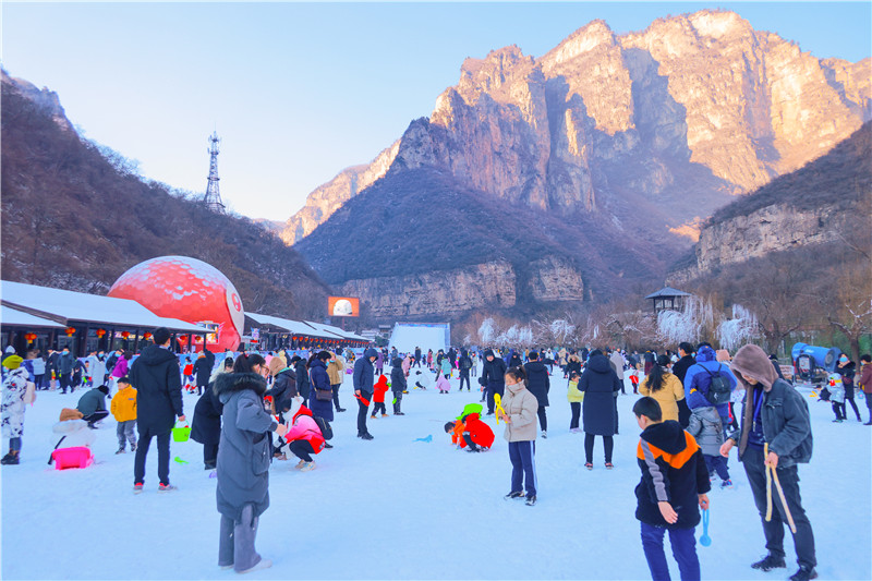 三上央视 登榜热搜 云台山冰雪节热效应引爆冬季游_fororder_微信图片_20220104114826