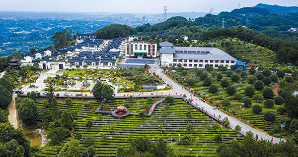 “宜”路向南 宜宾高县迈入“高速时代”_fororder_来复镇大雁岭风光-供图-高县县委宣传部