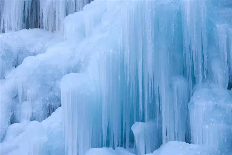 河南云台山景区迎来2022年首场大雪_fororder_微信图片_20220105122452