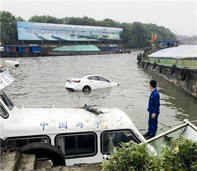 图片默认标题