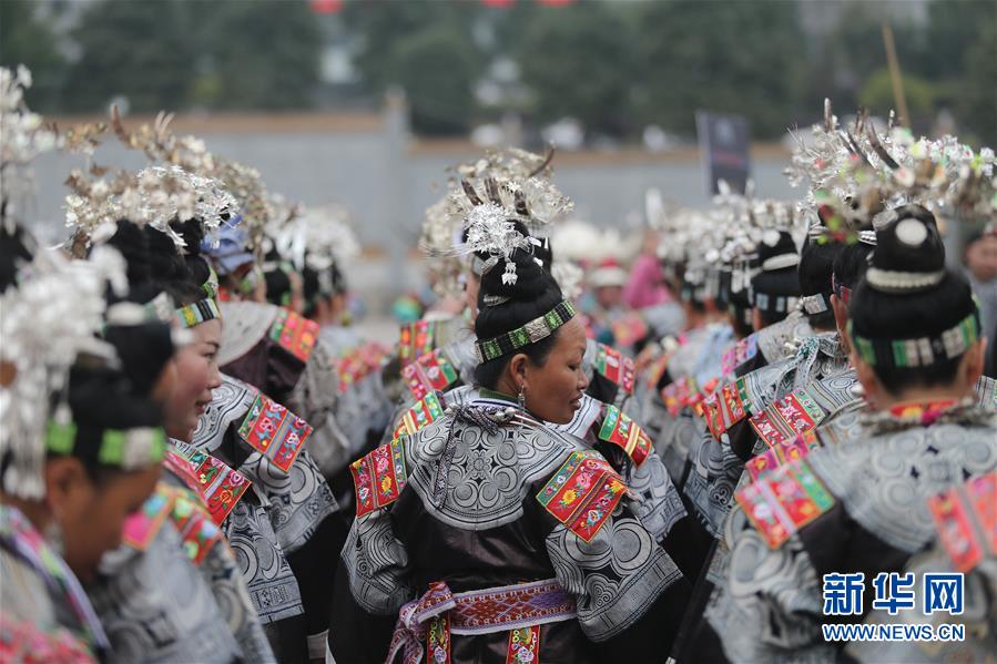 贵州丹寨：祭尤节上的多彩苗族盛装