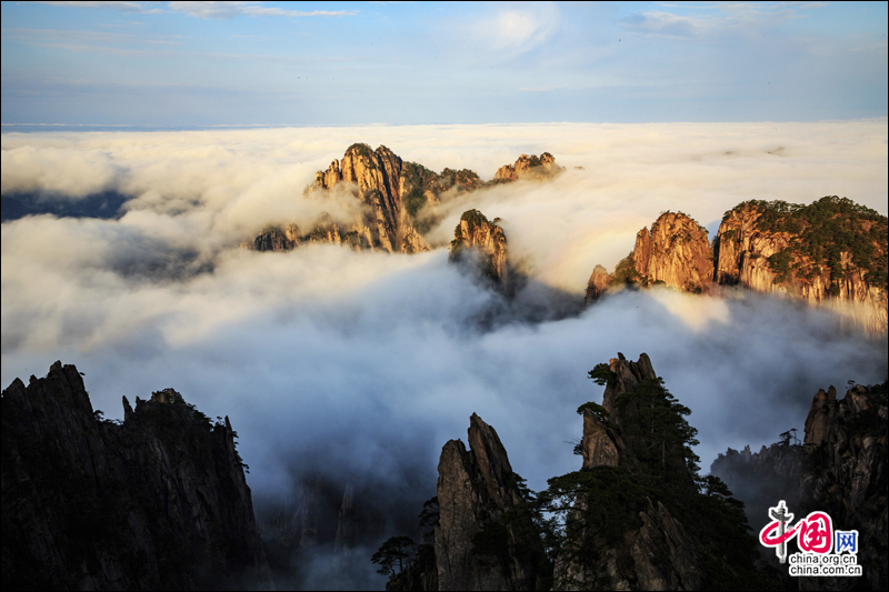 云海佛光晚霞 黄山初冬美景让人目不暇接