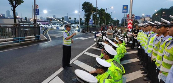 【法制安全】重庆沙坪坝警方多举措应对列车转场