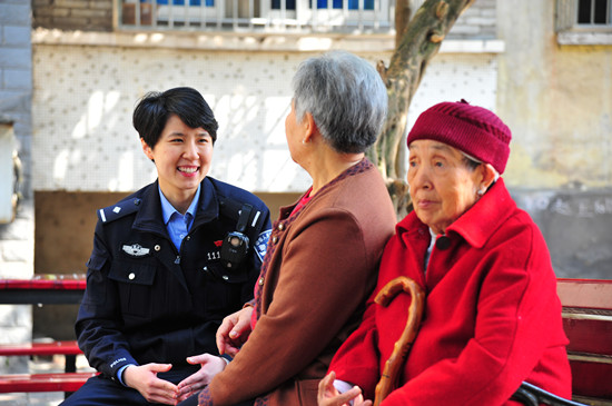 【法制安全】重庆90后女警王令囡：敬业的社区“好女儿”