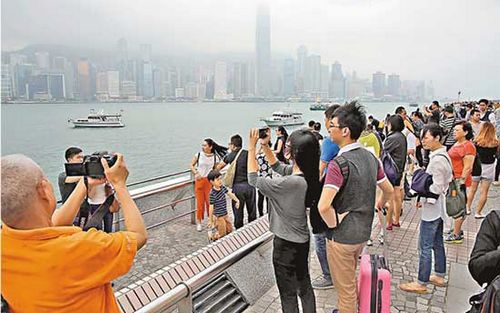 香港五一舆情：旺丁不旺财 香港旅业亟升级