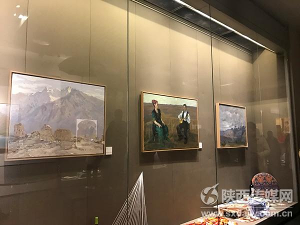 【考古  显示图在稿件最下方】“丝路长云”艺术展西安开展 82幅画作现丝路勃勃生机