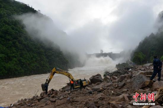 福建泰宁泥石流灾害已发现26具遗体 尚有13人失联