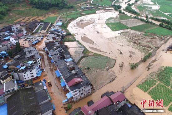 泰宁泥石流：发现35具遗体 联系到5人尚有1人失联