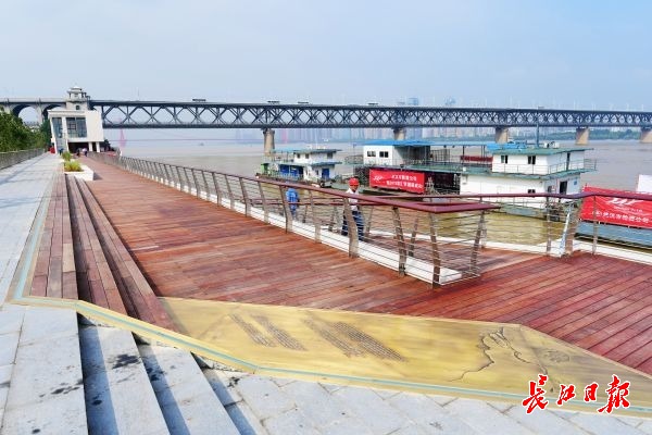 老武汉景象再现武昌中华路城市阳台