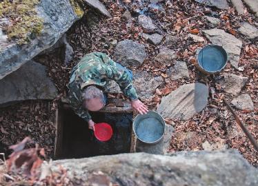 【白山松水（标题）】大山之巅的林场瞭望员