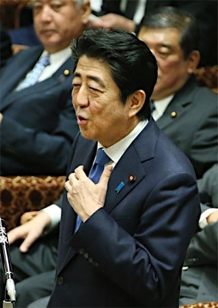 安倍称熊本灾区恢复重建做足准备 经济政策遭批