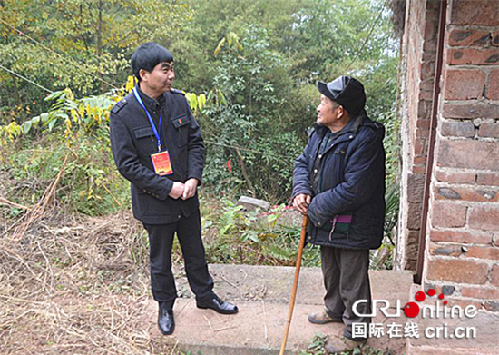 已过审【社会民生】大足区回龙镇：人大代表基层走访 脚步丈量民情