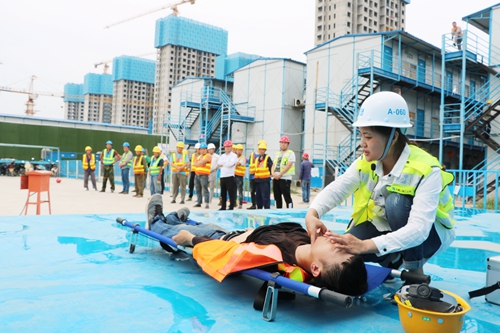 【河南供稿】中建二局郑州岳岗安置房项目部开展应急演练活动