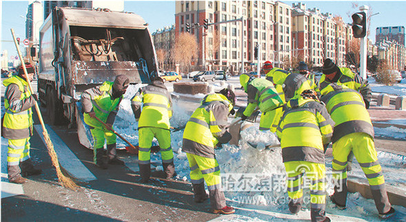 【龙江要闻】哈市出动六万余人次打赢今冬以来最大清冰雪“战役”